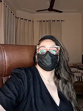 Snapshot of SEXY-Sardarni chatting on 09.16.25 SEXY-Sardarni online show from 09.16.25