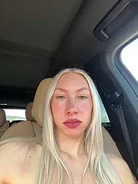 LuisaBecker online show from 03.16.25