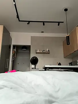 mollyyank online show from 10.12.25