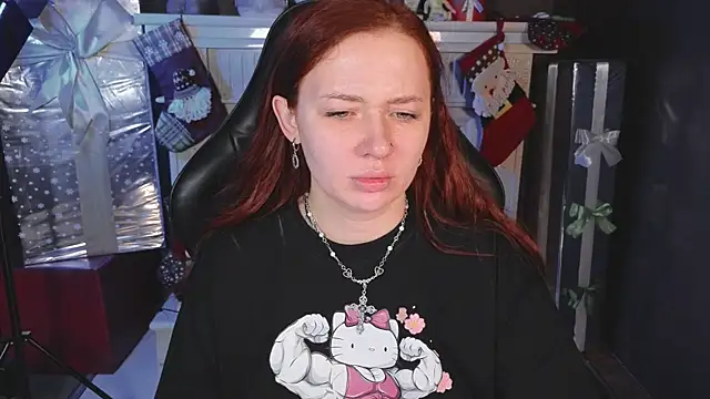 Snapshot of carolina_elf chatting on 01.03.25 carolina elf online show from 01.03.25