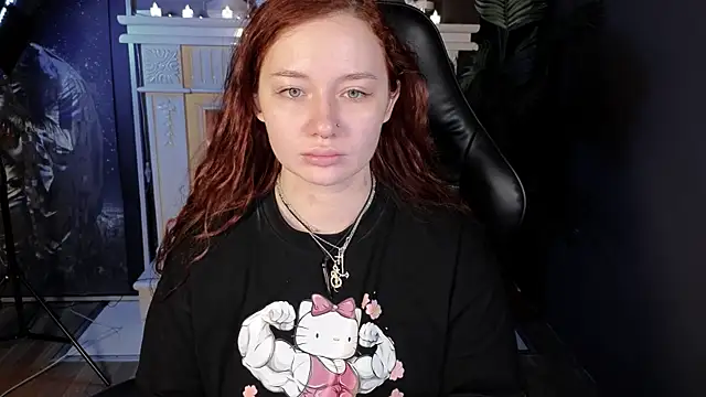 Snapshot of carolina_elf chatting on 01.10.25 carolina elf online show from 01.10.25