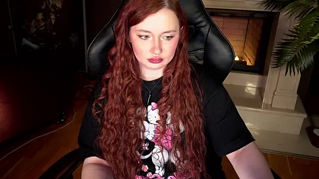 Snapshot of carolina_elf chatting on 02.08.25 carolina elf online show from 02.08.25