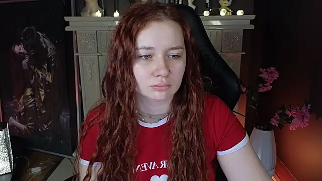 Snapshot of carolina_elf chatting on 03.11.25 carolina elf online show from 03.11.25