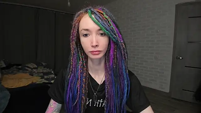 Snapshot of Roxy_Silver chatting on 01.10.25 Roxy Silver online show from 01.10.25