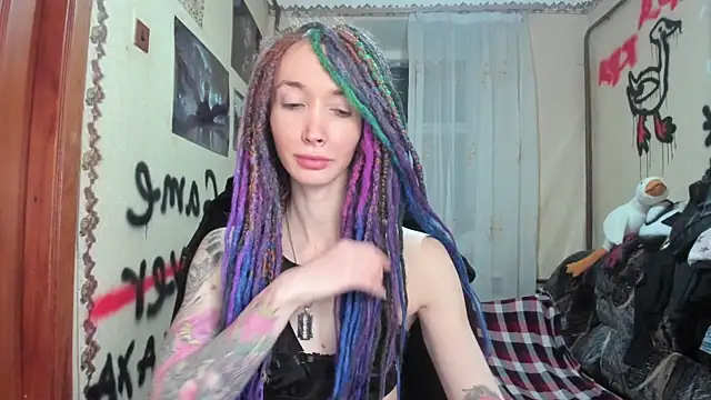 Snapshot of Roxy_Silver chatting on 01.24.25 Roxy Silver online show from 01.24.25