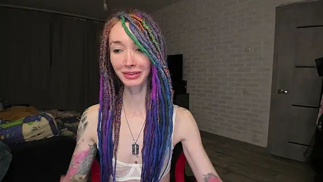 Snapshot of Roxy_Silver chatting on 01.28.25 Roxy Silver online show from 01.28.25