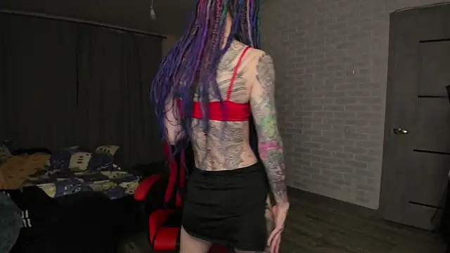 Snapshot of Roxy_Silver chatting on 01.29.25 Roxy Silver online show from 01.29.25