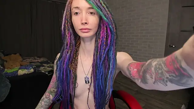 Snapshot of Roxy_Silver chatting on 01.31.25 Roxy Silver online show from 01.31.25