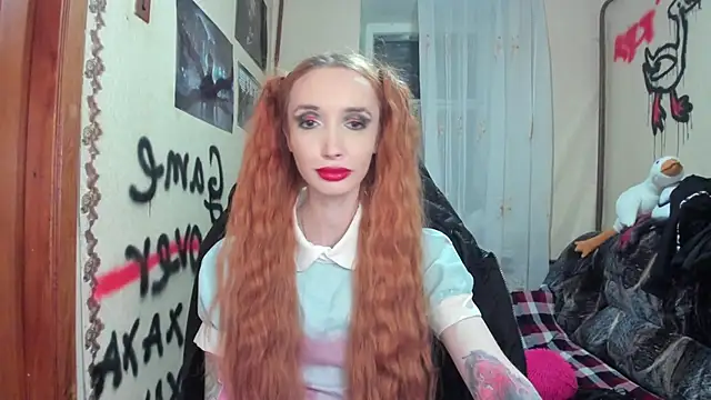 Snapshot of Roxy_Silver chatting on 02.24.25 Roxy Silver online show from 02.24.25