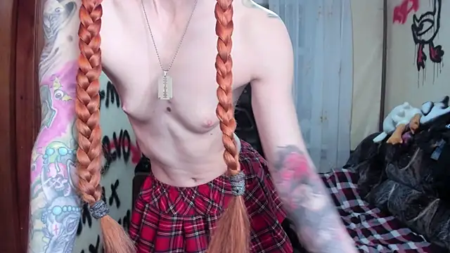 Snapshot of Roxy_Silver chatting on 03.20.25 Roxy Silver online show from 03.20.25