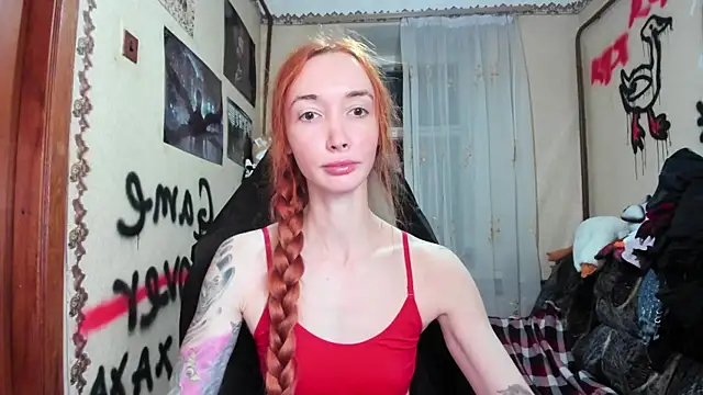 Snapshot of Roxy_Silver chatting on 11.29.25 Roxy Silver online show from 11.29.25