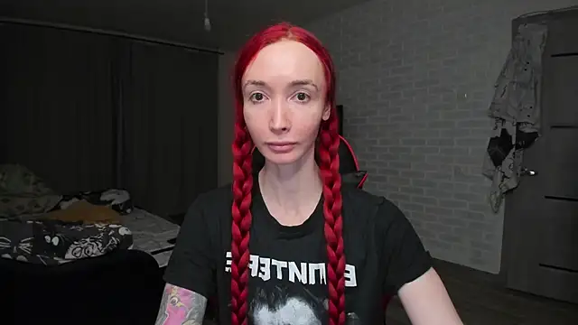 Snapshot of Roxy_Silver chatting on 02.18.26 Roxy Silver online show from 02.18.26