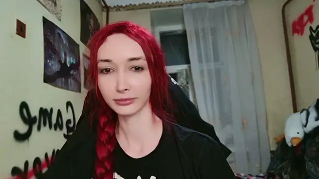 Snapshot of Roxy_Silver chatting on 07.18.26 Roxy Silver online show from 07.18.26