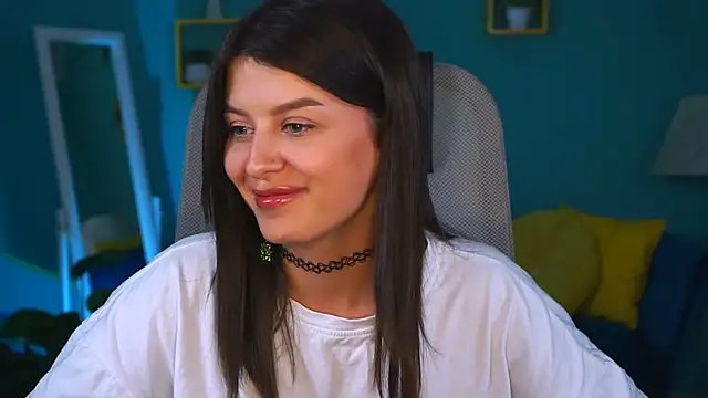 NicoleMun online show from 02.04.25