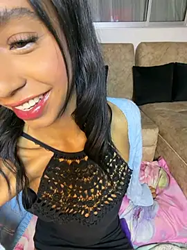 Snapshot of xenia_golden chatting on 04.29.26 xenia golden online show from 04.29.26
