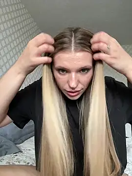 Snapshot of adel_secret chatting on 07.17.26 adel secret online show from 07.17.26