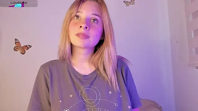 Sophy Bunny online show from 12.26.24