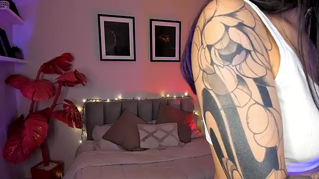 Violetta Nur online show from 02.12.26