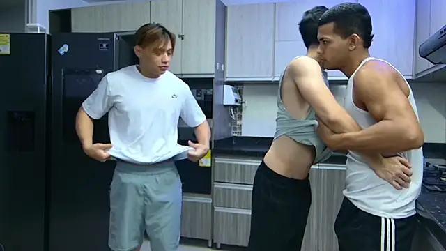 Snapshot of Boysgang_sex chatting on 01.30.25 Boysgang sex online show from 01.30.25