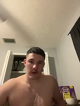 Snapshot of Shaded24 chatting on 11.22.25 Shaded24 online show from 11.22.25