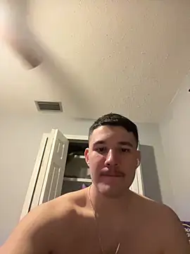 Snapshot of Shaded24 chatting on 11.24.25 Shaded24 online show from 11.24.25