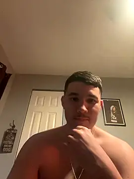 Snapshot of Shaded24 chatting on 11.29.25 Shaded24 online show from 11.29.25