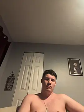 Snapshot of Shaded24 chatting on 12.21.25 Shaded24 online show from 12.21.25