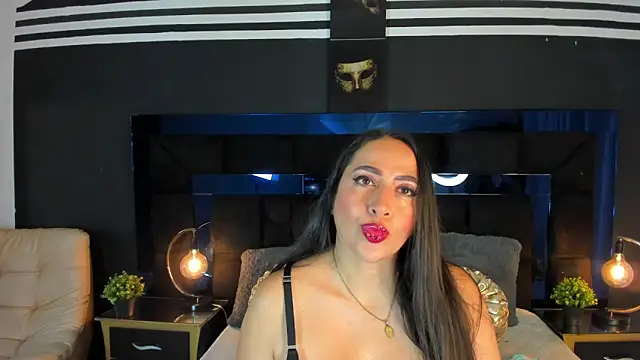 Snapshot of MayraVegas chatting on 02.06.25 MayraVegas online show from 02.06.25