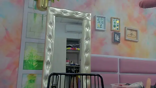 Idiris big online show from 03.15.25