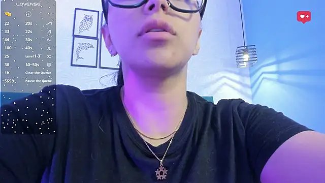 tiffani  love online show from 02.14.25