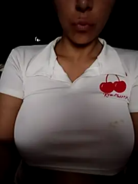 tiffani  love online show from 02.15.26