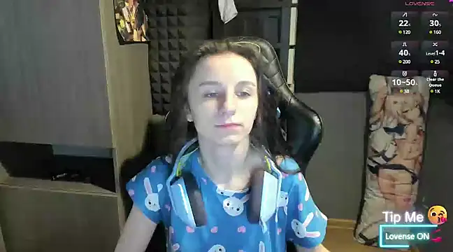  Nika Kik online show from 01.25.25