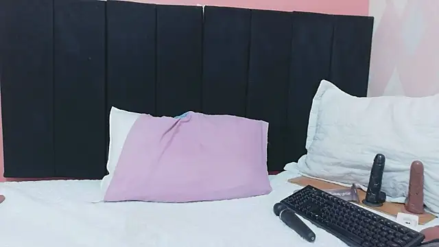 kinkyhousewifee online show from 05.16.26