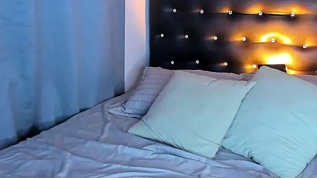 Snapshot of alicerizooo chatting on 03.12.25 alicerizooo online show from 03.12.25