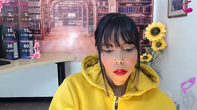 Snapshot of Catalella_Ar chatting on 10.19.25 Catalella Ar online show from 10.19.25