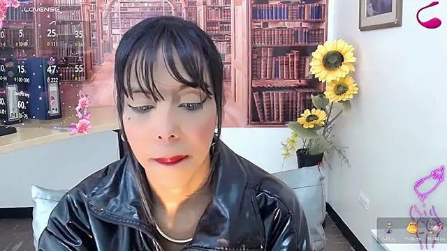 Snapshot of Catalella_Ar chatting on 10.29.25 Catalella Ar online show from 10.29.25