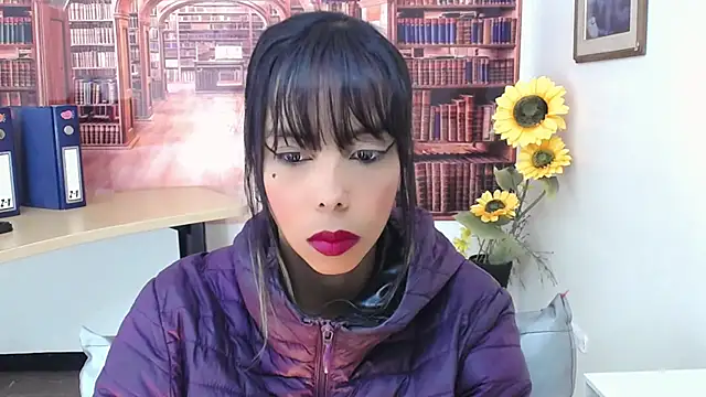 Snapshot of Catalella_Ar chatting on 10.30.25 Catalella Ar online show from 10.30.25