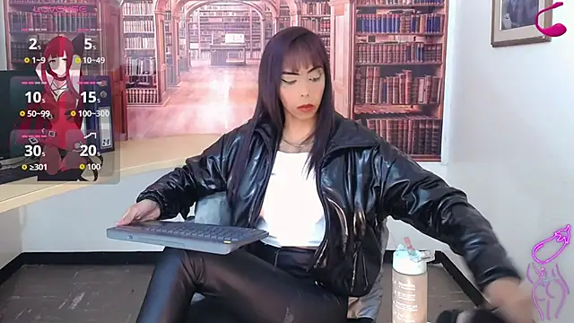 Snapshot of Catalella_Ar chatting on 11.28.25 Catalella Ar online show from 11.28.25