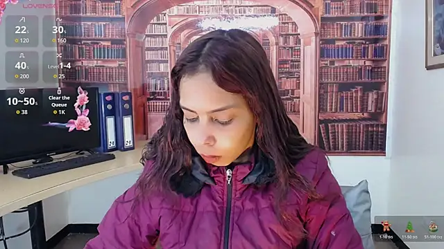 Snapshot of Catalella_Ar chatting on 12.23.25 Catalella Ar online show from 12.23.25