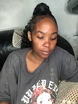 Snapshot of Nicole_Liam_ chatting on 03.11.26 Nicole Liam online show from 03.11.26