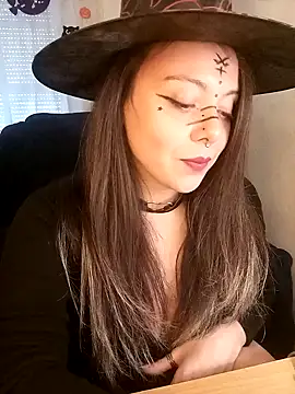 Kimiechanuwu online show from 10.24.25