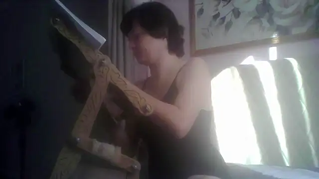 Snapshot of SunElizabeth chatting on 05.24.26 SunElizabeth online show from 05.24.26