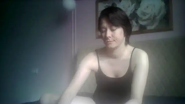 Snapshot of SunElizabeth chatting on 06.27.26 SunElizabeth online show from 06.27.26