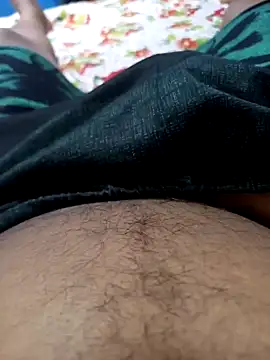 Snapshot of Seductiveblack chatting on 03.22.25 Seductiveblack online show from 03.22.25