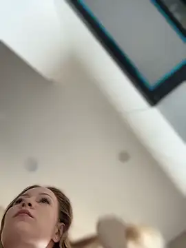 Snapshot of LavenderHot chatting on 03.19.26 LavenderHot online show from 03.19.26