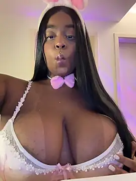 latinababyy online show from 02.15.26