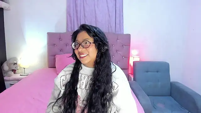 Snapshot of Latinabombsheell chatting on 07.08.26 Latinabombsheell online show from 07.08.26