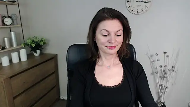 Snapshot of VivianWILD chatting on 01.09.25 VivianWILD online show from 01.09.25