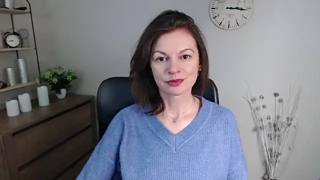 Snapshot of VivianWILD chatting on 01.13.25 VivianWILD online show from 01.13.25