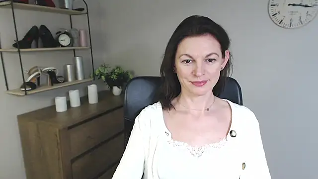 Snapshot of VivianWILD chatting on 01.31.25 VivianWILD online show from 01.31.25